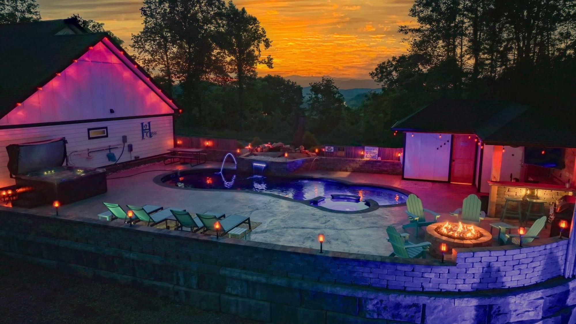 H2Oasis Incredible Pool Retreat With Mountains Views! Villa Sevierville Buitenkant foto
