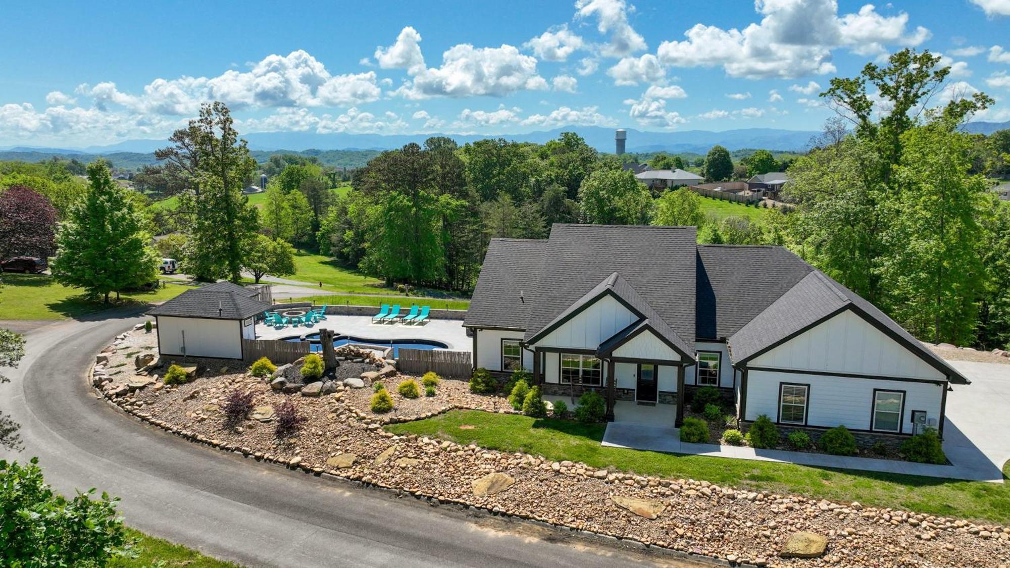 H2Oasis Incredible Pool Retreat With Mountains Views! Villa Sevierville Buitenkant foto